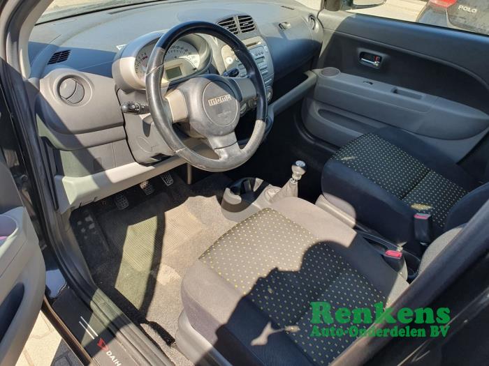 Daihatsu Sirion 2 1.0 12V DVVT Sloopvoertuig (2008, Zwart)