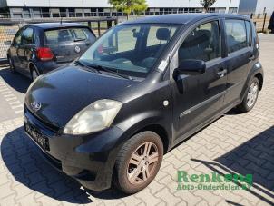 Daihatsu Sirion 2 1.0 12V DVVT Sloopvoertuig (2008, Zwart)