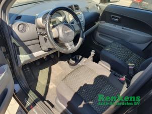 Daihatsu Sirion 2 1.0 12V DVVT Sloopvoertuig (2008, Zwart)