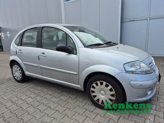 Citroen C3 1.4 Schadevoertuig (2004, Zilver)