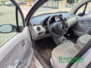 Citroen C3 1.4 Schadevoertuig (2004, Zilver)