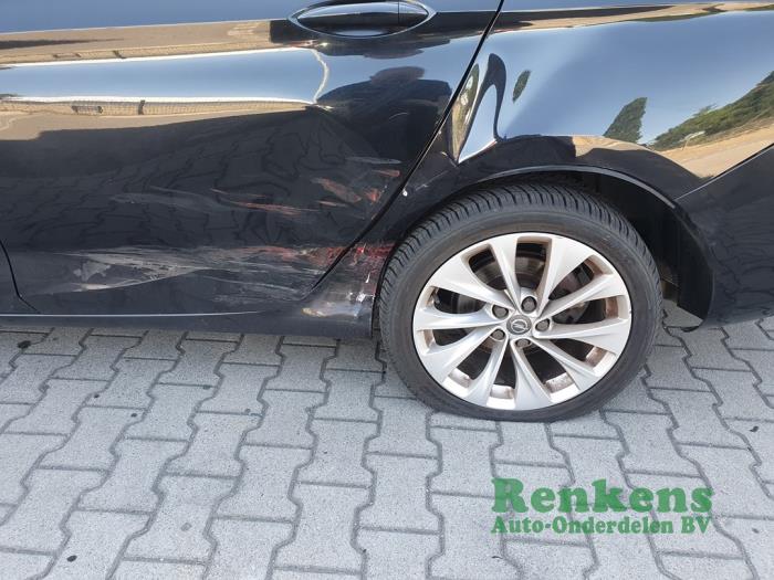 Opel Astra K Sports Tourer 1.0 Turbo 12V Schadevoertuig (2016, Zwart)