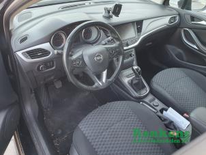 Opel Astra K Sports Tourer 1.0 Turbo 12V Schadevoertuig (2016, Zwart)