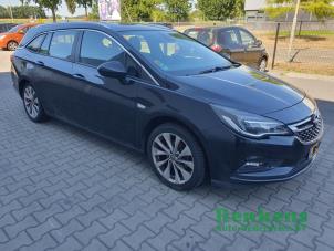 Opel Astra K Sports Tourer 1.0 Turbo 12V Schadevoertuig (2016, Zwart)