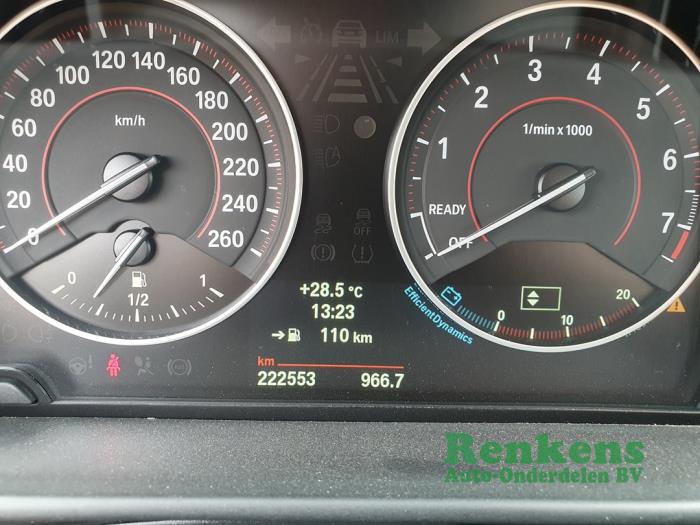 BMW 1 serie 116i 1.6 16V Schadevoertuig (2013, Zwart)
