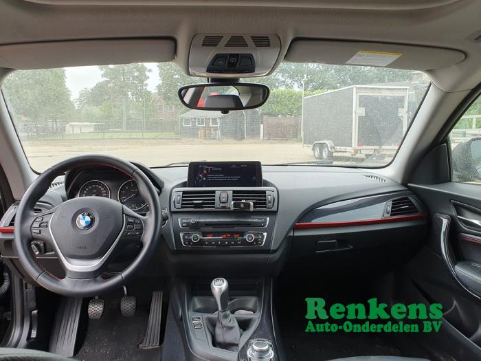 BMW 1 serie 116i 1.6 16V Schadevoertuig (2013, Zwart)