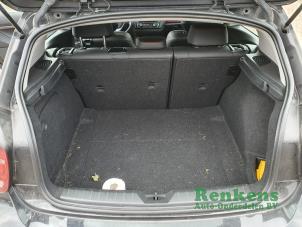 BMW 1 serie 116i 1.6 16V Schadevoertuig (2013, Zwart)