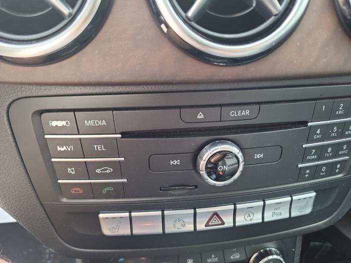 Mercedes B 1.6 B-200 BlueEFFICIENCY Turbo 16V Sloopvoertuig (2015, Grijs)