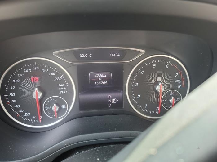 Mercedes B 1.6 B-200 BlueEFFICIENCY Turbo 16V Sloopvoertuig (2015, Grijs)