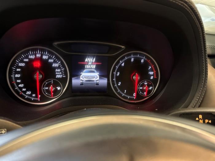 Mercedes B 1.6 B-200 BlueEFFICIENCY Turbo 16V Sloopvoertuig (2015, Grijs)