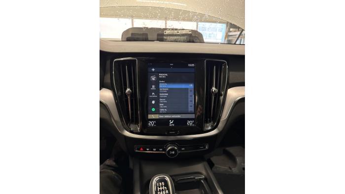 Volvo V60 II 2.0 D3 16V Sloopvoertuig (2018, Grijs)