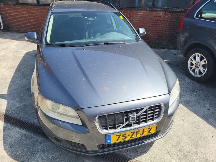 Volvo V70 2.4 D 20V Occasion (2008, Grijs)