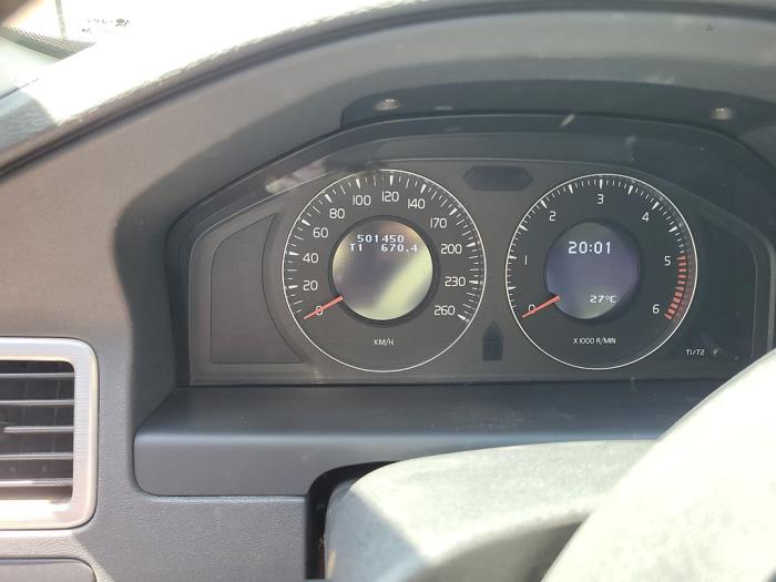 Volvo V70 2.4 D 20V Occasion (2008, Grijs)