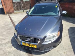 Volvo V70 2.4 D 20V Occasion (2008, Grijs)
