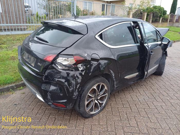 Citroen DS 4/DS 4 Crossback 1.6 16V THP 165 Sloopvoertuig (2018, Zwart)