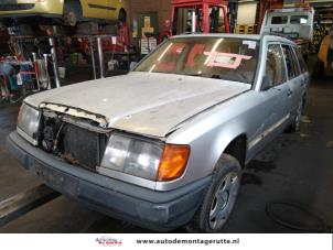 Demontage auto Mercedes E-Klasse 1990-1990 203822 Demontage auto Mercedes E-Klasse 1990-1990 203822