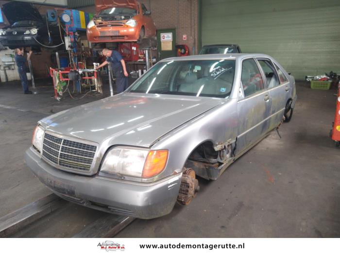 Demontage auto Mercedes 1991-1993 73156 Demontage auto Mercedes S-Klasse 1991-1993 73156