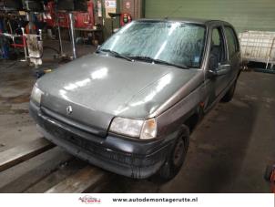 Demontage auto Renault Clio 1994-1994 210132 Demontage auto Renault Clio 1994-1994 210132