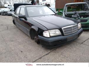 Demontage auto Mercedes C-Klasse 1993-2000 210203 Demontage auto Mercedes C-Klasse 1993-2000 210203