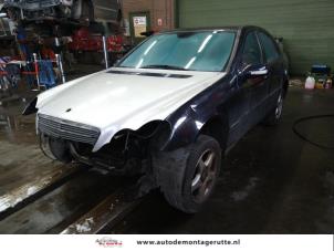 Demontage auto Mercedes C-Klasse 2000-2007 210495 Demontage auto Mercedes C-Klasse 2000-2007 210495