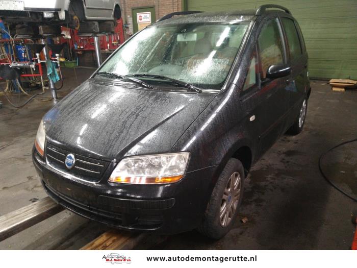Demontage auto Fiat 2004-2012 858 Demontage auto Fiat Idea 2004-2012 858