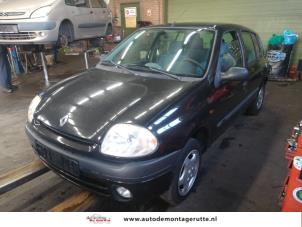 Demontage auto Renault 1998-2007 220100 Demontage auto Renault Clio 1998-2007 220100