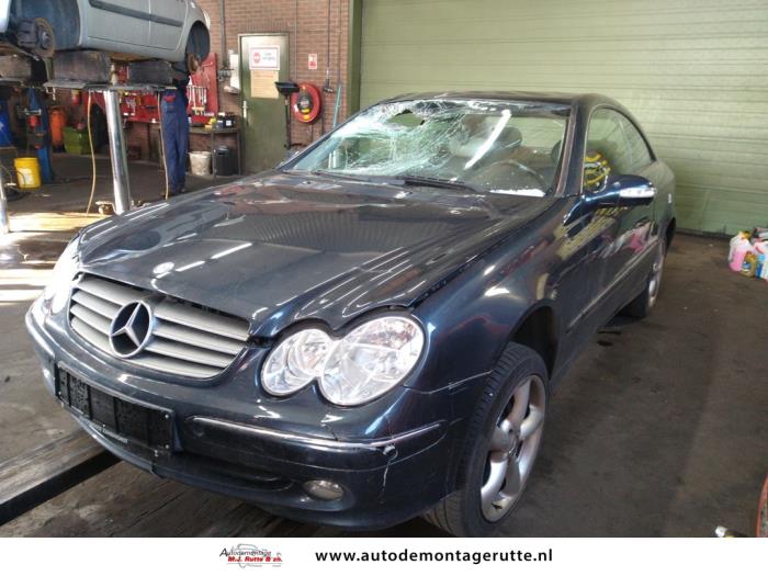 Demontage auto Mercedes 2002-2009 79127 Demontage auto Mercedes CLK 2002-2009 79127