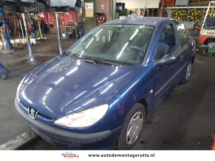 Demontage auto Peugeot 1998-2007 92757 Demontage auto Peugeot 206 1998-2007 92757