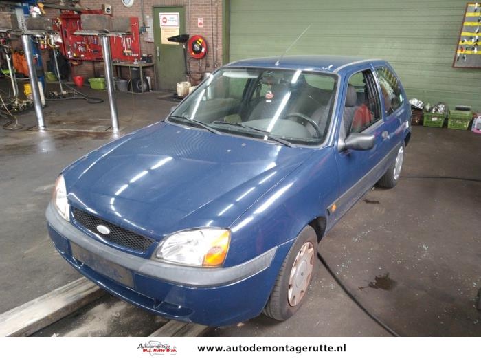 Demontage auto Ford 1995-2002 93300 Demontage auto Ford Fiesta 1995-2002 93300