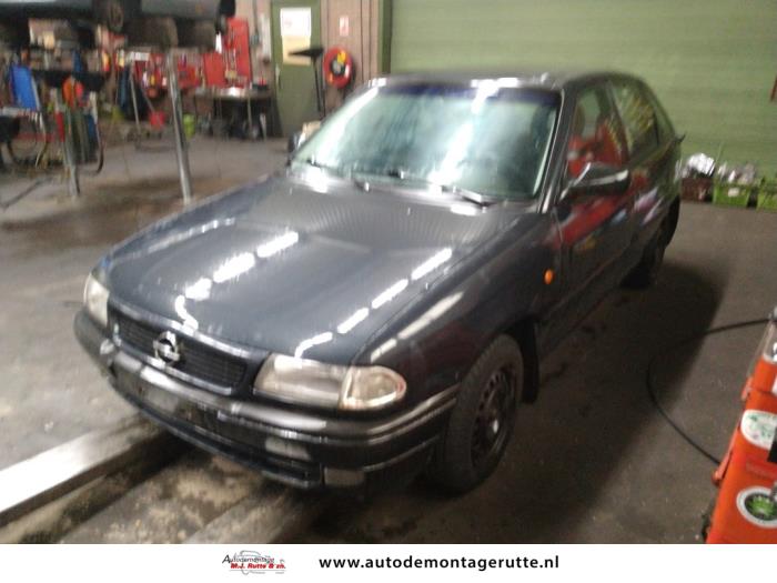 Demontageauto Opel Astra 1995 1998 93306 1