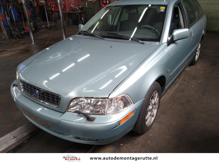 Demontage auto Volvo 1999-2004 93649 Demontage auto Volvo V40 1999-2004 93649