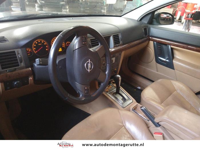 Opel Vectra C Caravan 3.2 V6 24V Sloopvoertuig (2005, Zwart)