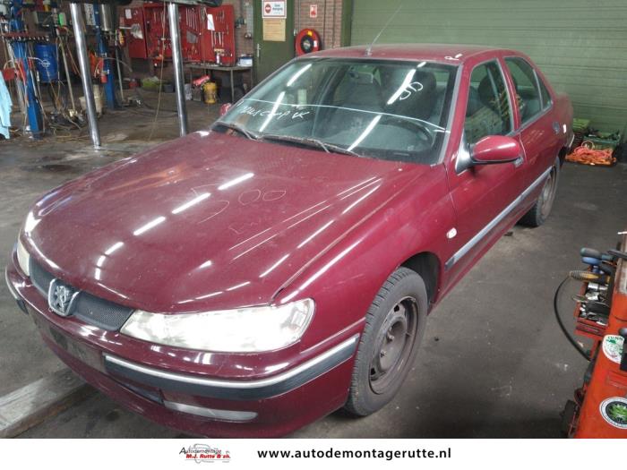Demontage auto Peugeot 1999-2004 96338 Demontage auto Peugeot 406 1999-2004 96338