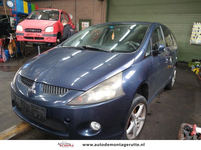 Mitsubishi Grandis 2.4 16V MIVEC Sloopvoertuig (2005, Blauw)