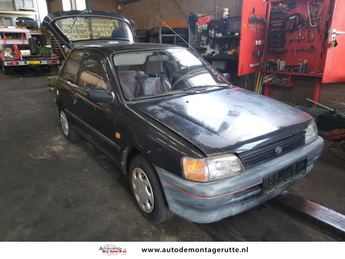 Toyota Starlet 1.3 Friend,XLi 12V Sloopvoertuig (1992, Zwart)