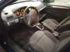 Opel Astra (V104047)