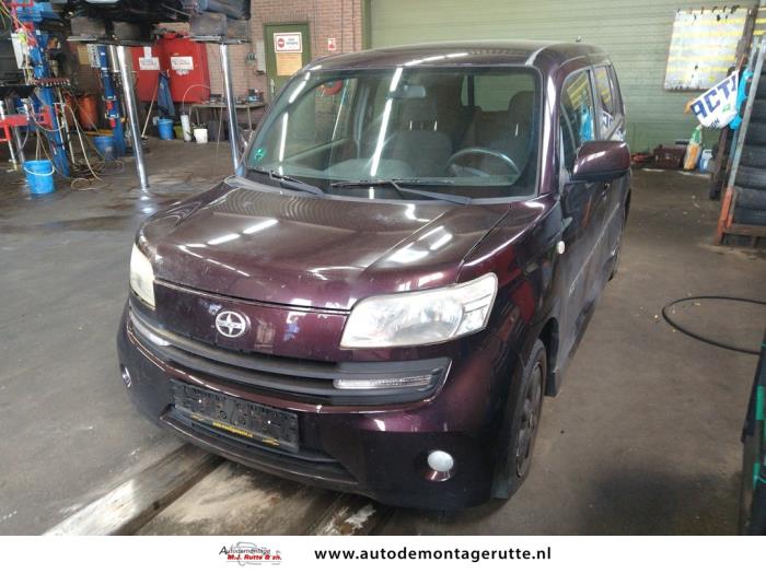 Daihatsu Materia 1.5 16V Sloopvoertuig (2007, Rood)