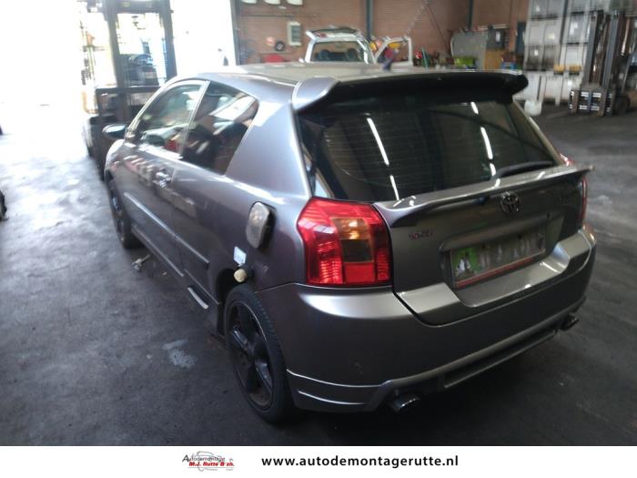 Toyota Corolla 1.8 16V TS VVT-i Sloopvoertuig (2003, Grijs)