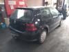 Volkswagen Golf (V107374)