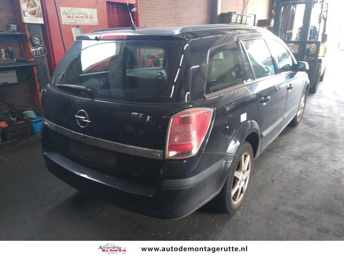 Opel Astra H SW 1.8 16V Sloopvoertuig (2004, Zwart)