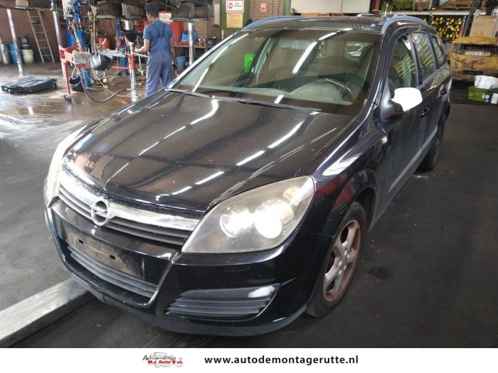 Opel Astra H SW 1.8 16V Sloopvoertuig (2004, Zwart)