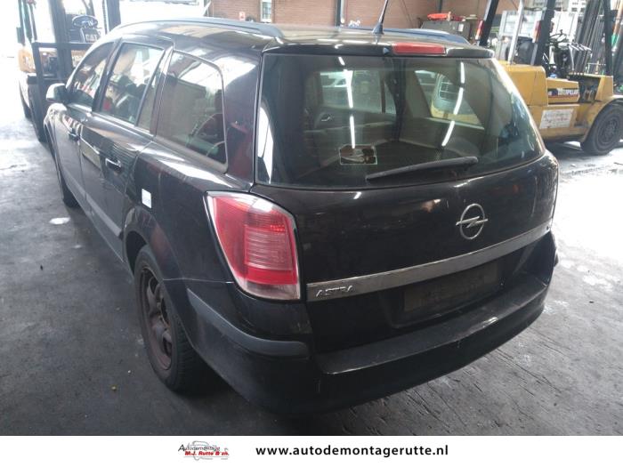 Opel Astra H SW 1.8 16V Sloopvoertuig (2004, Zwart)