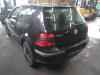Volkswagen Golf (V107499)