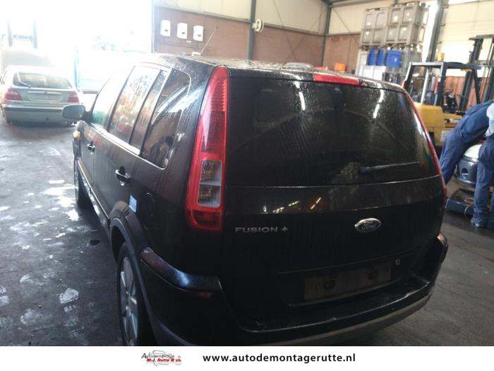 Ford Fusion 1.4 16V Sloopvoertuig (2006, Zwart)