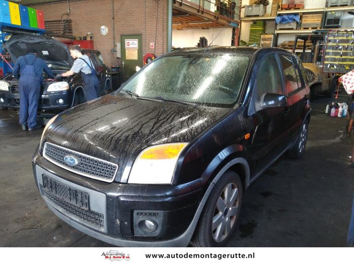Ford Fusion 1.4 16V Sloopvoertuig (2006, Zwart)