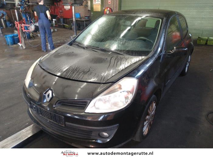 Renault Clio III 1.2 16V 75 Sloopvoertuig (2009, Zwart)