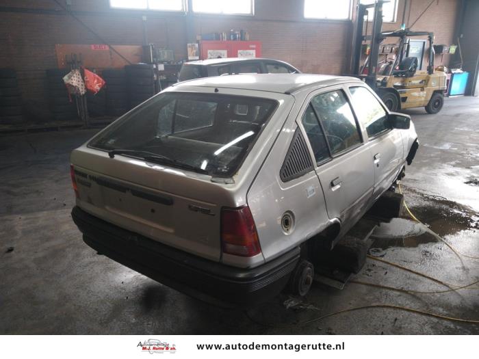 Opel Kadett E 1.4 i L,LS,GL Sloopvoertuig (1992, Grijs)