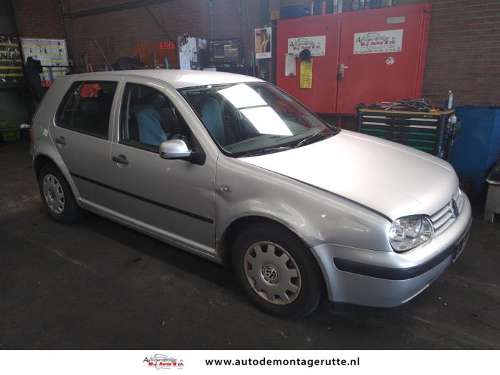 Volkswagen Golf IV 1.6 Sloopvoertuig (2000, Grijs)