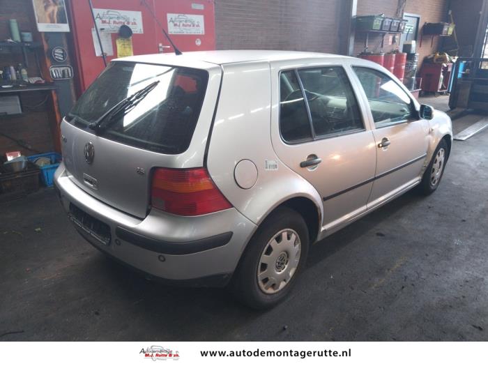 Volkswagen Golf IV 1.6 Sloopvoertuig (2000, Grijs)