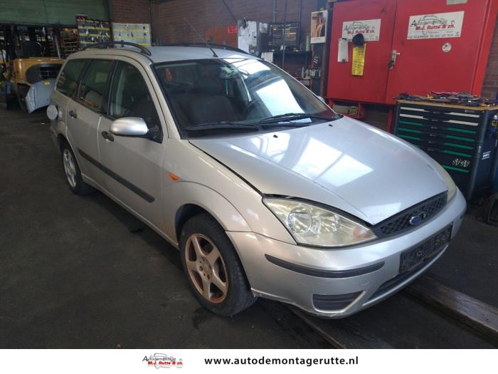 Ford Focus 1 Wagon 1.6 16V Sloopvoertuig (2002, Grijs)